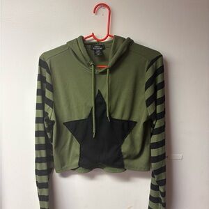 Social Collision crop hoodie